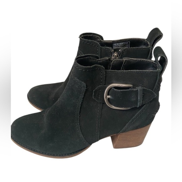 Ugg black suede ankle boots w 2.5” wood heels women’s size 8.5 - Picture 1 of 11